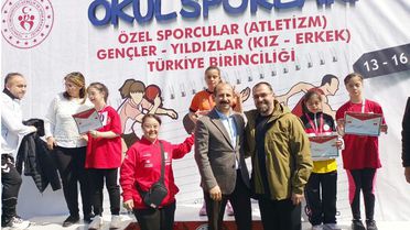 Afyonkarahisarlı özel sporcular Samsun’da zirveye damga vurdu