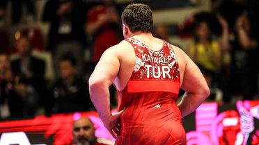 Tiran'da Üç Güreşçi Yarı Finale Yükseldi