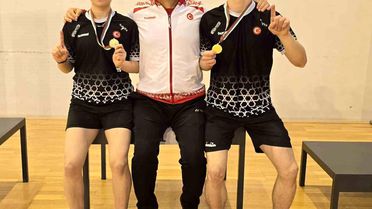 Erzincanlı Sporculardan Badminton’da Üç Madalya