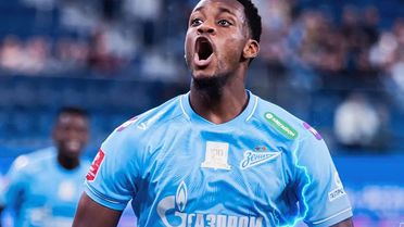 Fenerbahçe'den ayrılan Jhon Duran Zenit'te de kayıplara karıştı