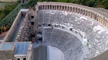 Engelli Bireyler VR ile Aspendos'u Gezdi