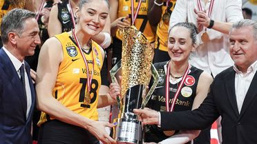 Gözyaşları içinde veda etti! Şampiyon VakıfBank'ta ayrılık