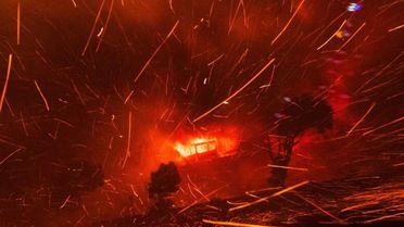 Tamil Nadu'da Havai Fişek Fabrikasında Patlama