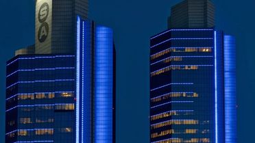 Sabancı Holding el sıkıştı! Dev satış gerçekleşiyor