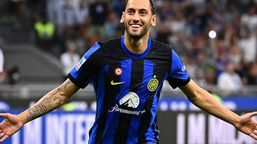 2-0 geriye düşen Inter'i Hakan Çalhanoğlu'nun olağanüstü performansı kurtardı