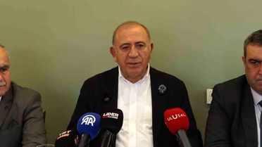CHP'li Gürsel Tekin: 'Seçim Kurulu'na soruyorum; bu mühür, karar defteri kimde. Bizde'