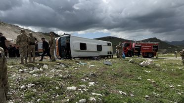 Midibüs Kazasında 1 Ölü, 12 Yaralı