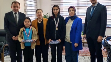 Başarılı Öğrenciler Kaymakam'ı Ziyaret Etti
