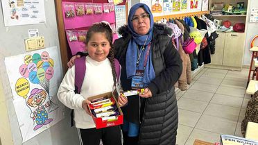 Aysima'nın Sürprizi Öğretmenleri Mutlu Etti