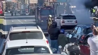 Şişli'de Cipte Yangın, Trafik Kilitlendi