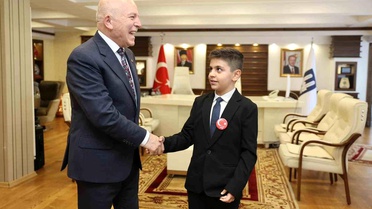 Başkan Sekmen; 'Onlar gözümüzün nuru, geleceğimizin umudu'