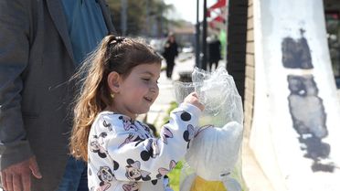 Düzce'de Çocuklara Oyuncak Dağıtımı
