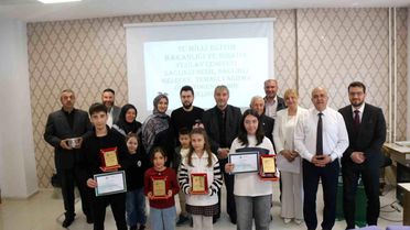 Kütahya'da Sağlıklı Gelecek İçin Ödüller Dağıtıldı