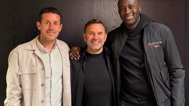 Okan Buruk'un yanındaki ismi tanıdınız mı? Galatasaray maçında sürpriz misafir