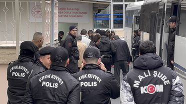 Uşak Belediyesi'ne yönelik ikinci dalga operasyonda 16 kişi tutuklandı