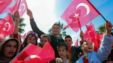 Aliağa'da 23 Nisan Çocuk Bayramı coşkuyla kutlandı