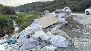 Arnavutköy'de kaçak döküme suçüstü: 62 bin 246 TL ceza kesildi