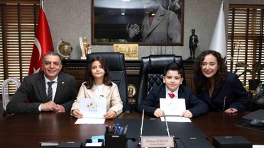 Başkan Şimşek 23 Nisan'ı çocuklarla beraber geçirdi