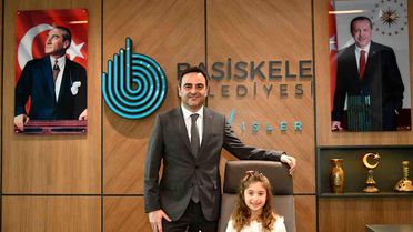 Başkanlık koltuğu 23 Nisan'da öğrenciye emanet edildi