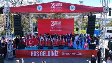 Beykoz'da çocuklar bayramın tadını doyasıya çıkardı