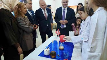 Bilecik'te '23 Nisan Çocuk Kimya Şenliği' düzenlendi