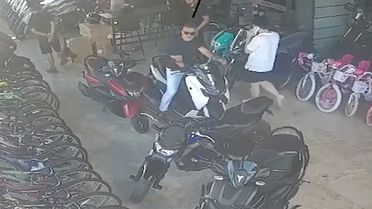 Manavgat'ta eski başkanın rüşvet parası motosikletle taşınmış
