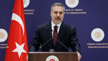 Hakan Fidan İngiltere'de