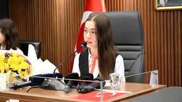 Gaziosmanpaşa'da 23 Nisan Çocuk Meclisi'den dünyaya barış mesajı