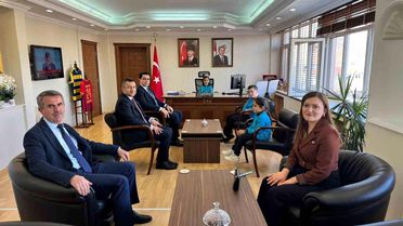 Kemah'ta 23 Nisan Coşkusu