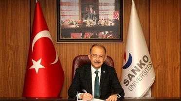 SANKO Üniversitesi Rektörü Prof. Dr. Dağlı: '23 Nisan millet iradesinin hakimiyetinin ilan edildiği tarihi bir gün'