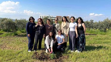 Üniversite öğrencileri acıları toprağa, umutları fidanlara emanet etti