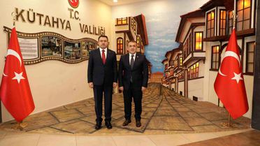 Valiler Temaslarda Bulundu