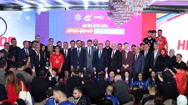 Gençlik ve Spor Bakanı Bak: 'Türkiye her haliyle spor ülkesi olma yolunda hızlıca ilerliyor'