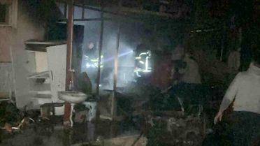 Patlayan kömür kazanı ve tüp villayı küle çeviriyordu