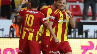 Kayserispor taraftarı önünde ligde kalma umutlarını artırdı