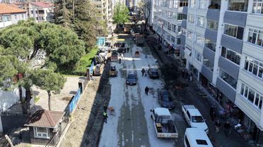 Samsun'da yol ve kaldırımlar yenileniyor