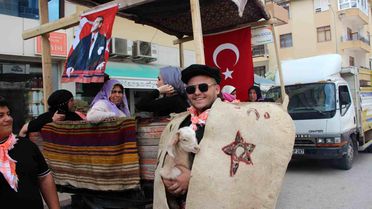 27. Geleneksel Kumluca Tarım ve Seracılık Festivali Yörük Göçü ile başladı