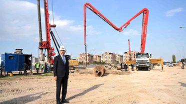 Başkan Altay: 'Otogar kavşağında kara yolunu ve raylı sistemi üste alacak bir köprülü kavşak çalışması yürütüyoruz'