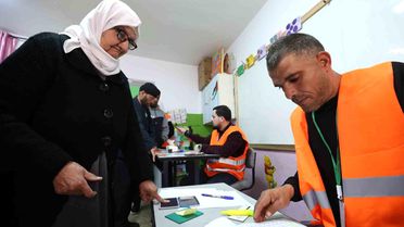 Filistin'de yıllar sonra yapılan seçimlerde 'Abbas' üstünlüğü