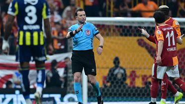 Galatasaray'dan üst üste olay yaratacak paylaşımlar