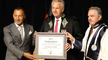 Almanya'nın 10. Cumhurbaşkanı Wulff'a Kocaeli'de fahri doktora