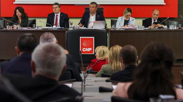 CHP'de ihraç edilenler partiye dönüyor