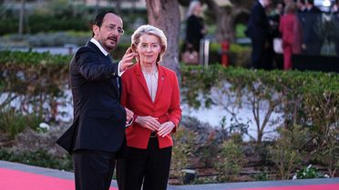 AB'nin Karşılıklı Destek Maddesi Gündemde