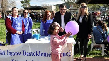 Kütahya'da Romanlar Günü coşkusu Kent Park'ta yaşandı