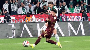 Konyaspor, Trabzonspor'u 2-1 Yendi