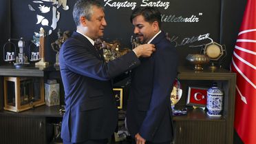 Arif Kocabıyık, İYİ Parti'den CHP'ye geçti