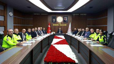 Bingöl'de İl Trafik Komisyonu, güvenli ulaşım için bir araya geldi