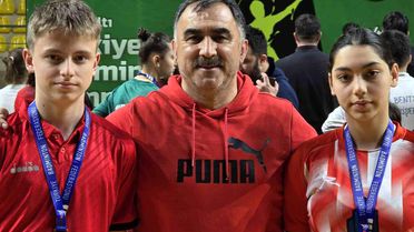 Erzincanlı Sporcular Badminton'da 3. Oldu