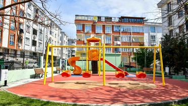 Esenyurt Belediyesi yangında zarar gören parkı yeniledi