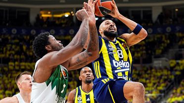 Fenerbahçe, Euroleague play-off serisinde 1-0 öne geçti
